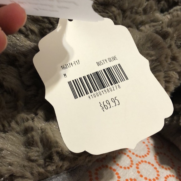 Altar’d State Dusty Olive faux fur vest cardigan - Picture 5 of 5